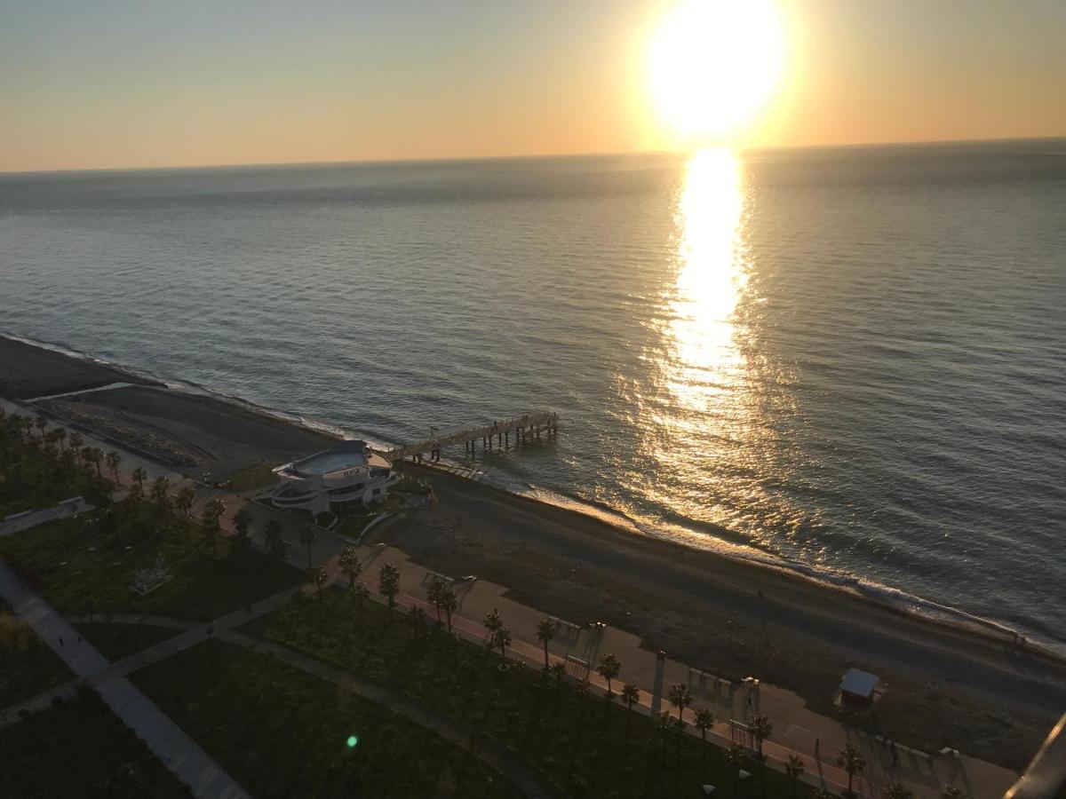 Orbi Beach Garden Batumi Ngoại thất bức ảnh