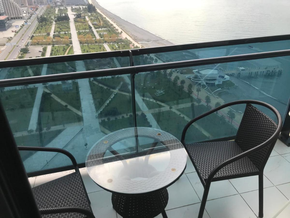 Orbi Beach Garden Batumi Ngoại thất bức ảnh