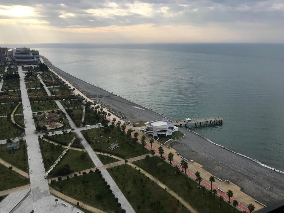 Orbi Beach Garden Batumi Ngoại thất bức ảnh